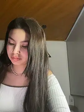 Snapshot of Mady_Pink chatting on 04.14.26 Mady Pink online show from 04.14.26