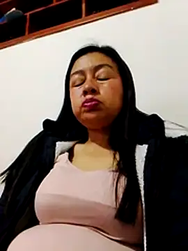 Snapshot of Samanta_gonzales chatting on 02.25.26 Samanta gonzales online show from 02.25.26