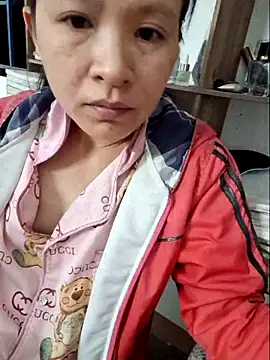 Snapshot of kieuqueen92 chatting on 02.22.26 kieuqueen92 online show from 02.22.26