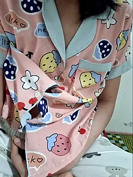 Snapshot of kieuqueen92 chatting on 02.23.26 kieuqueen92 online show from 02.23.26