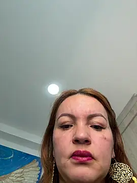 Viictoria-Jones online show from 04.03.26