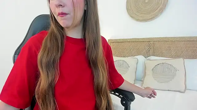 Snapshot of elaia_bridge chatting on 03.25.26 elaia bridge online show from 03.25.26