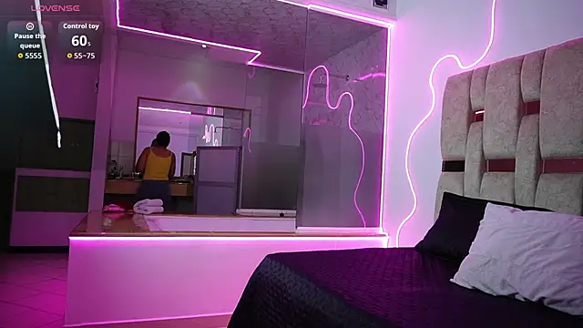 zenda Biancha online show from 04.09.26