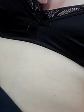 Snapshot of Halyken chatting on 02.23.26 Halyken online show from 02.23.26