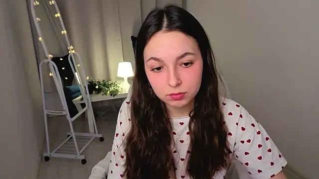 BellaThery online show from 02.22.26