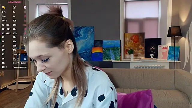 CleopatraHabibi online show from 07.06.26