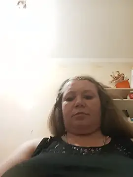 Snapshot of KiraStanton chatting on 06.23.26 KiraStanton online show from 06.23.26