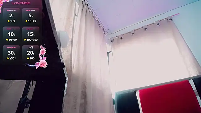 Snapshot of Abby_White__ chatting on 05.18.26 Abby White online show from 05.18.26
