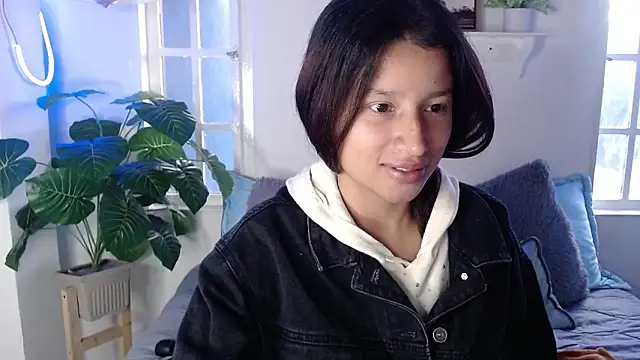 milk chloe  online show from 03.20.26