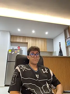 Apolo 137 online show from 04.16.26