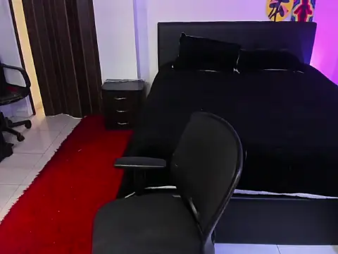 ginebrapurple online show from 03.15.26