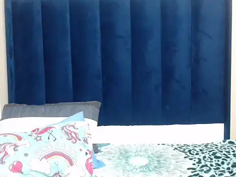 Snapshot of WilloWet chatting on 02.25.26 WilloWet online show from 02.25.26