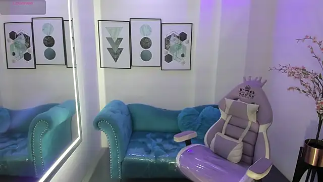 Chloe meoww online show from 07.06.26
