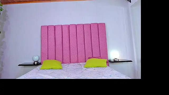 Snapshot of JennieRider chatting on 03.11.26 JennieRider online show from 03.11.26