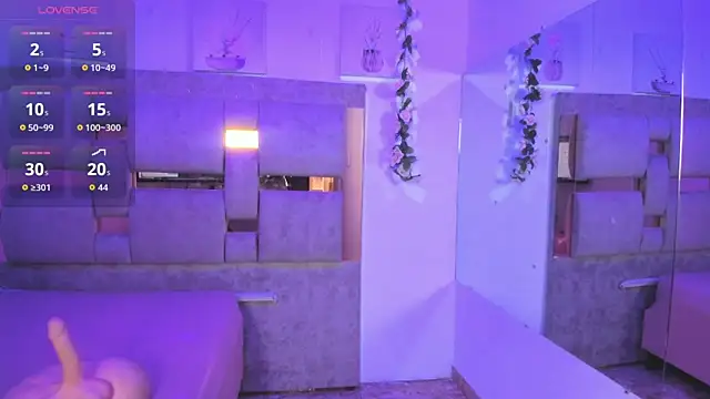 Iris Black online show from 03.28.26