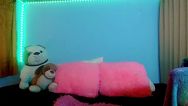 NikollThoms online show from 03.25.26