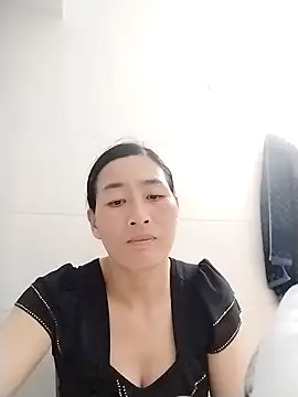 Snapshot of lris-Beauty77 chatting on 03.18.26 lris-Beauty77 online show from 03.18.26