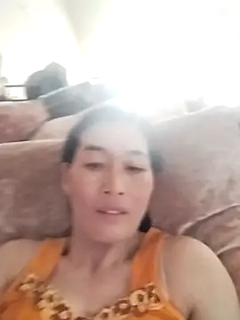 Snapshot of lris-Beauty77 chatting on 04.14.26 lris-Beauty77 online show from 04.14.26