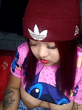 Snapshot of la_rojita chatting on 02.26.26 la rojita online show from 02.26.26