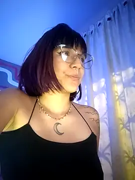 Snapshot of ElowenVirelle chatting on 02.26.26 ElowenVirelle online show from 02.26.26