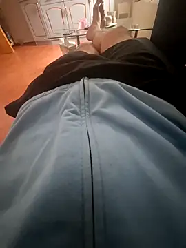 Snapshot of paulucio8 chatting on 02.22.26 paulucio8 online show from 02.22.26