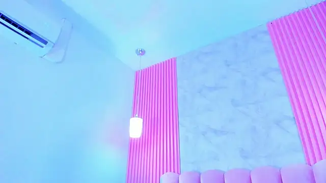 Snapshot of ArianaRougee chatting on 07.18.26 ArianaRougee online show from 07.18.26