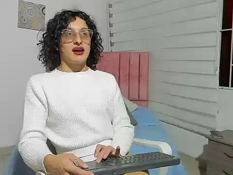 Maverick angel online show from 04.13.26