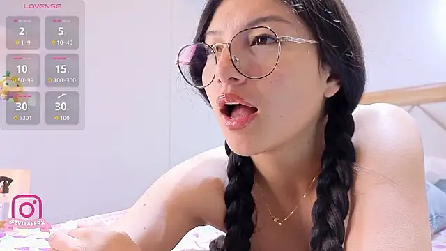 eva depp  online show from 03.14.26