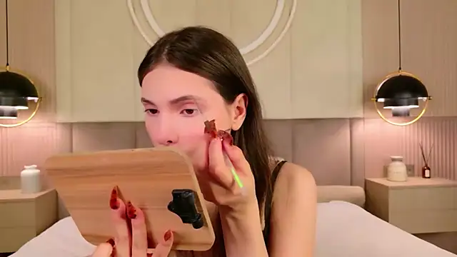 GIGI DAVS online show from 06.22.26