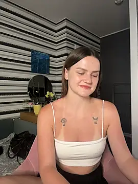 Snapshot of UnholyAmy chatting on 06.08.26 UnholyAmy online show from 06.08.26