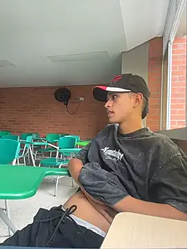 HarryGaze online show from 04.15.26