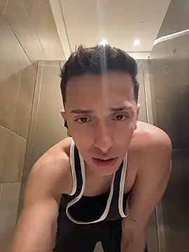 Snapshot of Thiago_Jones1 chatting on 03.10.26 Thiago Jones1 online show from 03.10.26