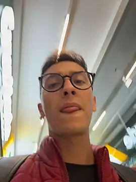 Snapshot of Thiago_Jones1 chatting on 04.03.26 Thiago Jones1 online show from 04.03.26