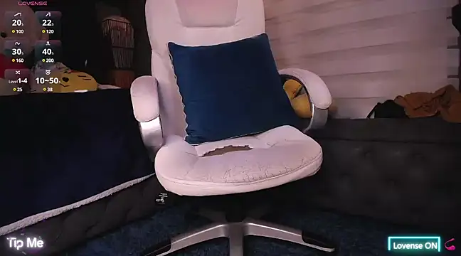 dirty 27cms online show from 02.15.25