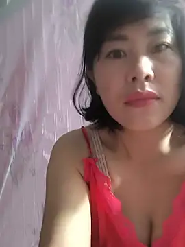 Snapshot of juicy-milu chatting on 05.24.26 juicy-milu online show from 05.24.26
