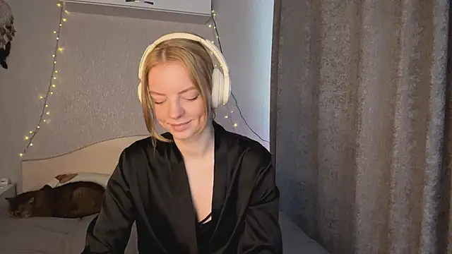 Snapshot of Marry_Sornatiko chatting on 03.29.26 Marry Sornatiko online show from 03.29.26