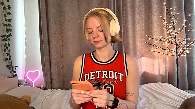 Marry Sornatiko online show from 05.11.26
