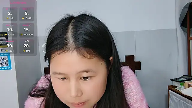 Snapshot of Hannah-33 chatting on 02.24.26 Hannah-33 online show from 02.24.26