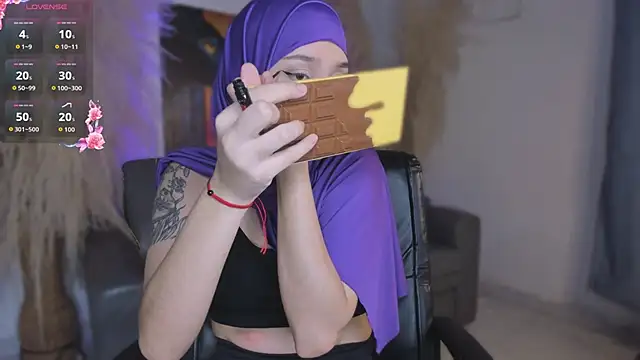 Snapshot of Amina_Hind chatting on 02.26.26 Amina Hind online show from 02.26.26