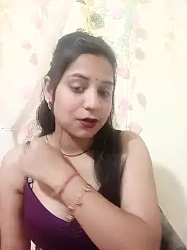 Snapshot of lovely-girl99 chatting on 03.07.26 lovely-girl99 online show from 03.07.26