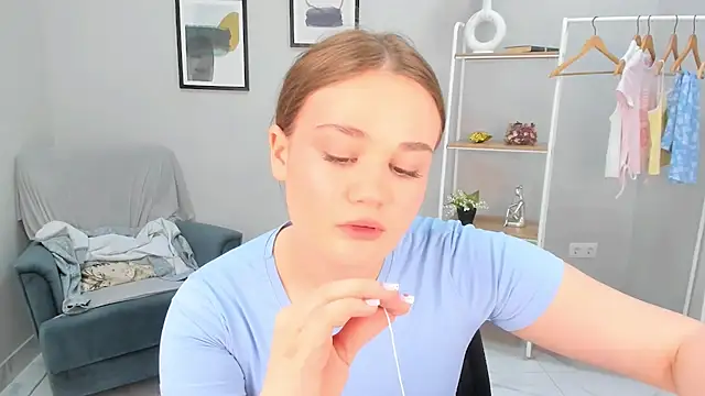 Snapshot of Liana_Bert chatting on 02.27.26 Liana Bert online show from 02.27.26