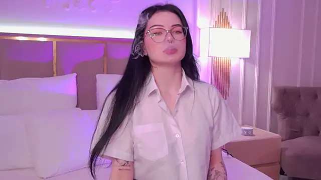 CindyMil online show from 06.12.26