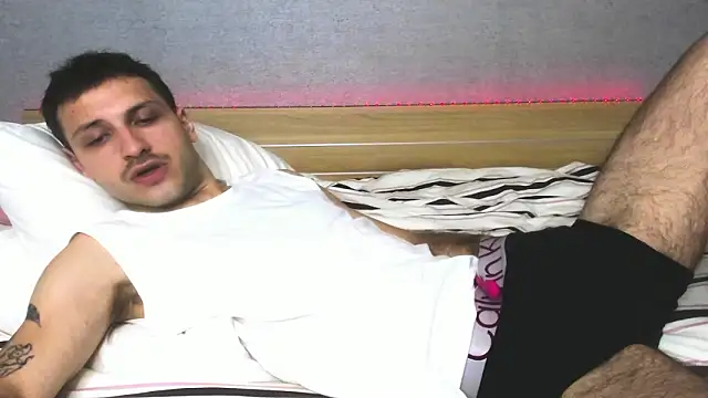 Snapshot of DarkRogue19 chatting on 03.23.26 DarkRogue19 online show from 03.23.26