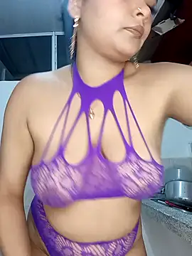 Emily Rouse23 online show from 04.18.26