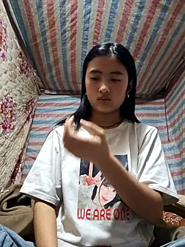 Snapshot of Lala-labu chatting on 03.05.26 Lala-labu online show from 03.05.26