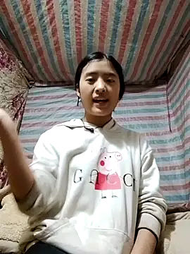 Snapshot of Lala-labu chatting on 03.16.26 Lala-labu online show from 03.16.26