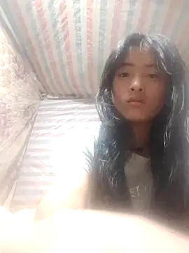 Snapshot of Lala-labu chatting on 03.19.26 Lala-labu online show from 03.19.26