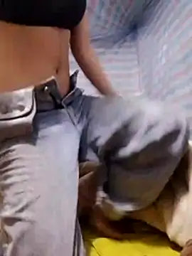 Snapshot of Lala-labu chatting on 04.15.26 Lala-labu online show from 04.15.26