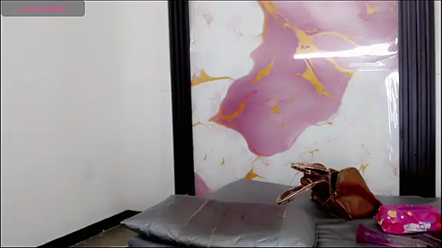 Valeria Linares online show from 03.30.26