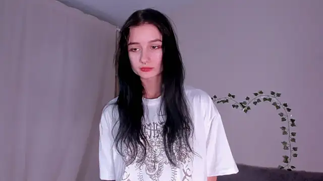 kira montelle online show from 02.26.26